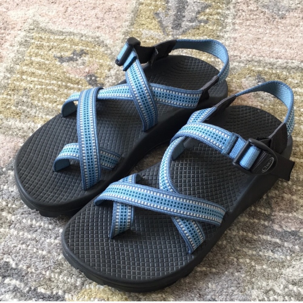 Chaco 🌵 blue woven Vibram sandals